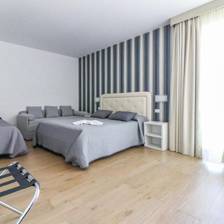 Hotel Jesulum - Camera Quadrupla Comfort - 1