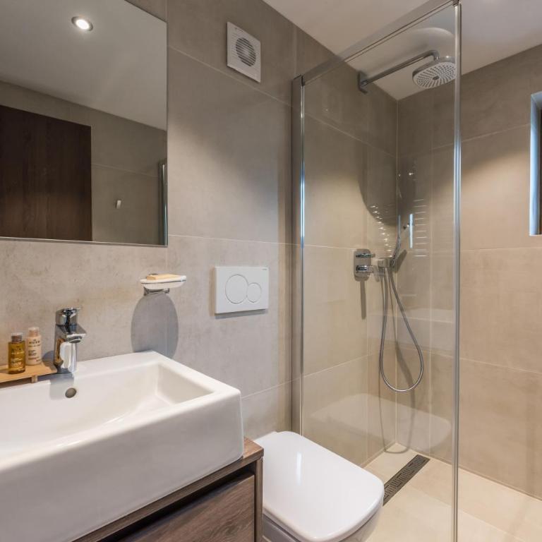 Emerald Stay Apartments Morzine - by EMERALD STAY - Appartamento Deluxe con 4 Camere da Letto e 4 Bagni - Sugi - 1