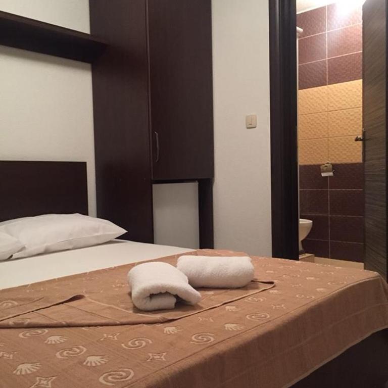 Guesthouse Marko - Deluxe Double Room with Balcony - 1