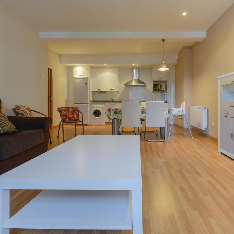 Apartamentos Mirando Llanes - Deluxe Apartment - 1