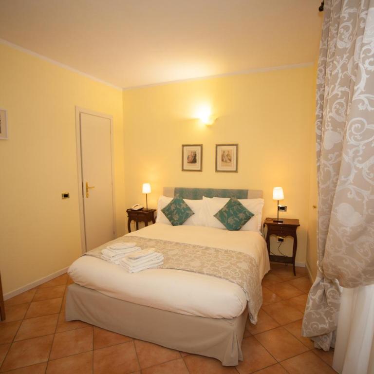 Albergo Orologio - Camera Matrimoniale - 7