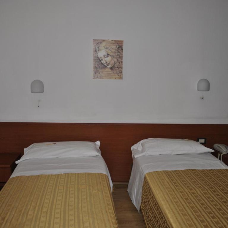 Albergo Al Viale - Camera Doppia con Letti Singoli - 10