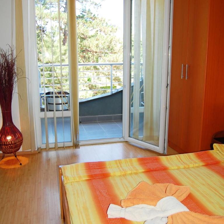Guesthouse Sunny - Trokrevetna Soba sa Terasom - 6
