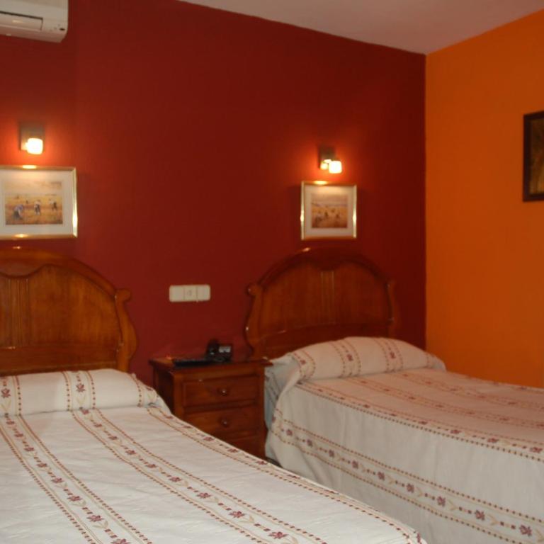 Hostal Residencia Castilla - Habitación Doble - 2 camas - 5