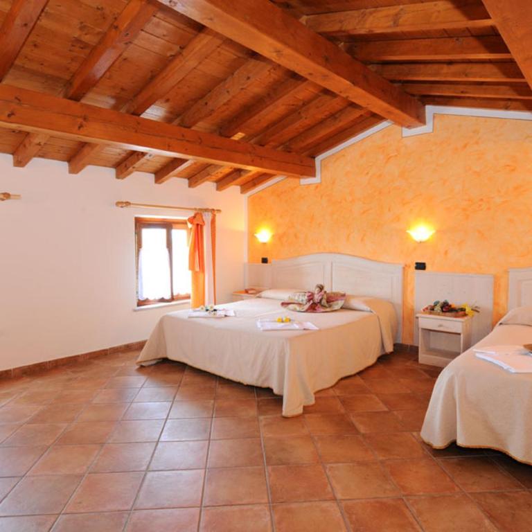 Agriturismo Lizzarola - Camera Matrimoniale Deluxe con 1 Letto Supplementare - 3