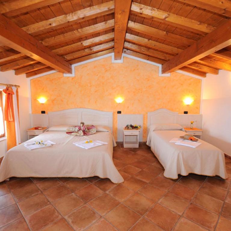 Agriturismo Lizzarola - Camera Matrimoniale Deluxe con 1 Letto Supplementare - 2