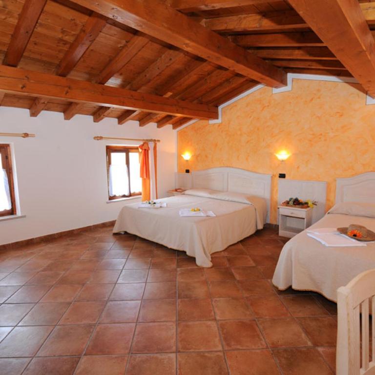 Agriturismo Lizzarola - Camera Matrimoniale Deluxe con 1 Letto Supplementare - 1
