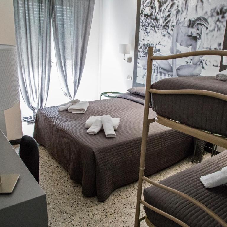Hotel Hollywood Nuova Gestione 2026 - Quadruple Room with Balcony - 3
