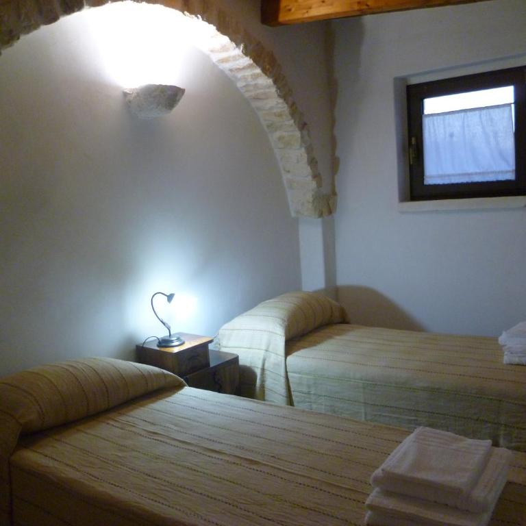 Trulli La collinetta - One-Bedroom House - 8