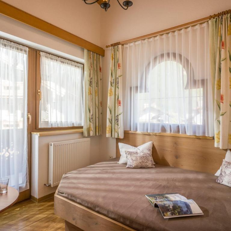 Hotel Viktoria & Landhaus Joggl - Großes Doppelzimmer - 3