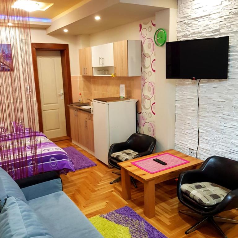 Apartmani Don - Studio s King-sajz Krevetom i Sofom na Izvlačenje - 2