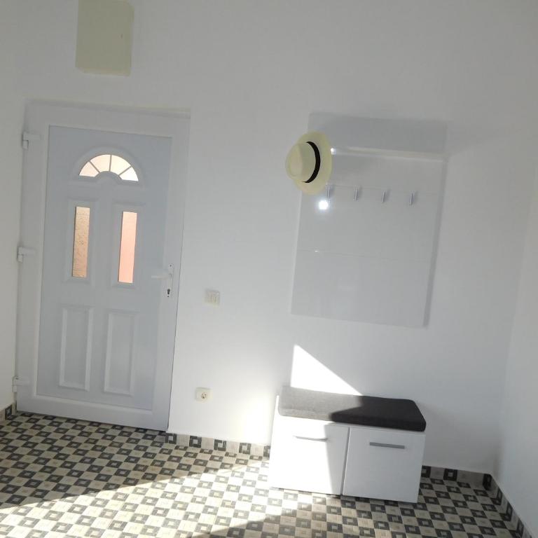 Apartments Sunrise - One-Bedroom Apartment - 7