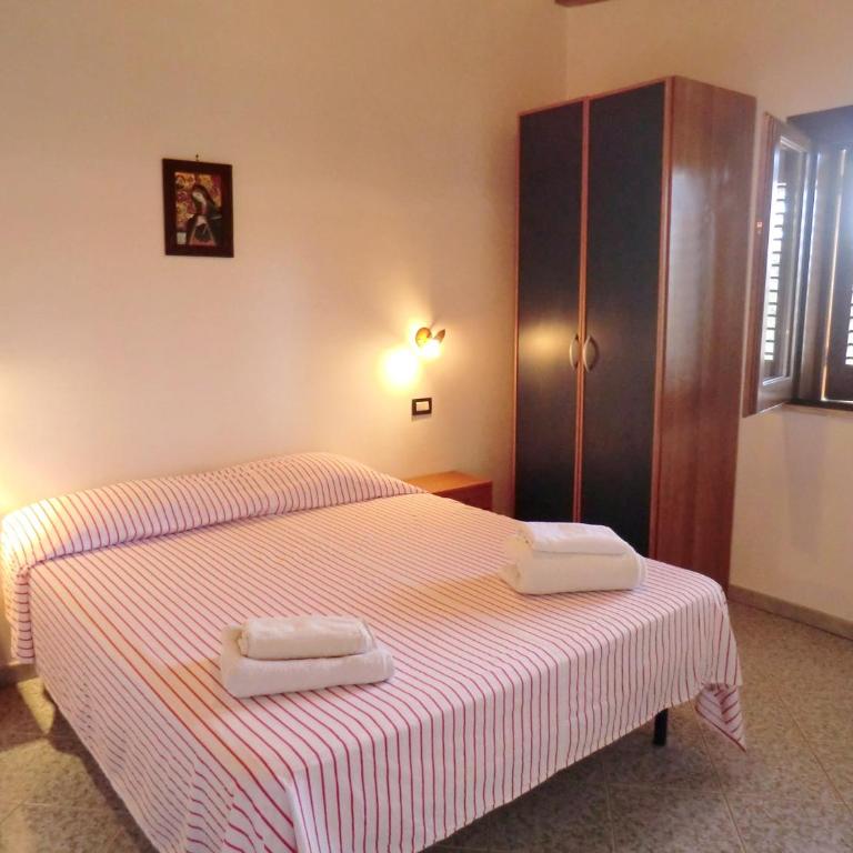 VILLASEASICILY , POOL SALT WATER and NATURAL CHLORINE IN BALESTRATE - PALERMO - Casa con 3 Camere da Letto - 10