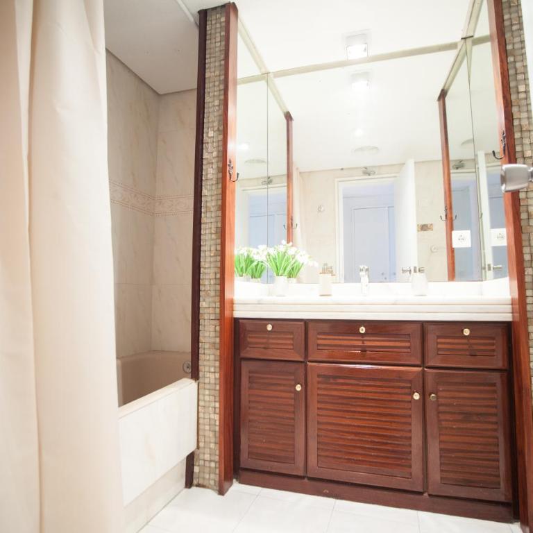 Apartment Grand Fernando Explanada Alicante - Apartment - 20