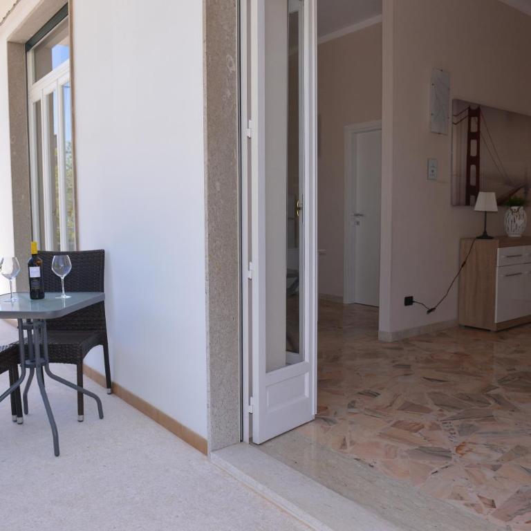Le Torrette Rooms and Apartments - Appartamento con Balcone - 12