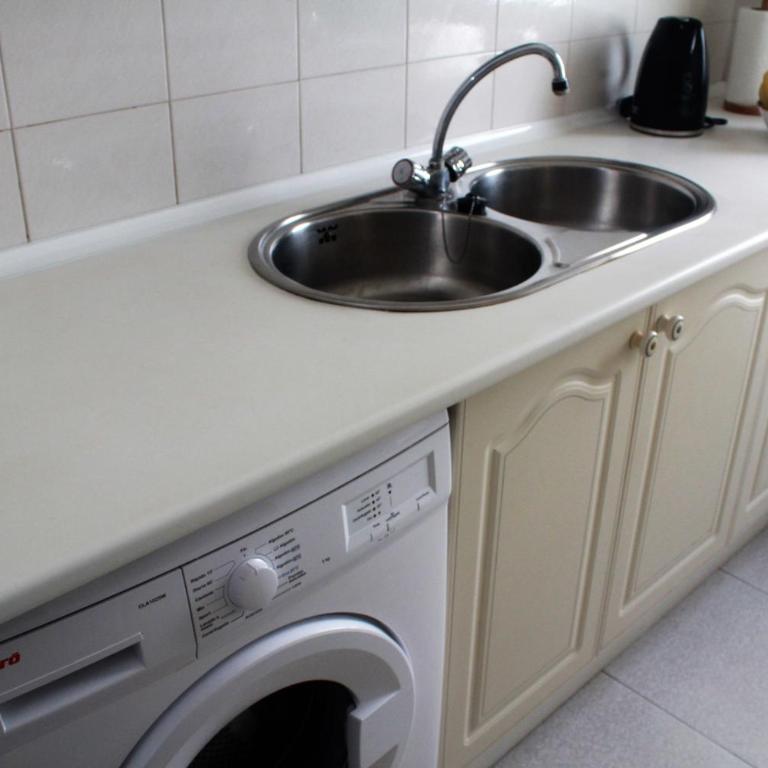 Elizabeth Beach Apartment with Seaviews! - Apartment - 28