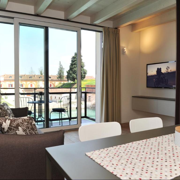 Voltoni Luxury Home - Deluxe One-Bedroom Apartment with City View - 3