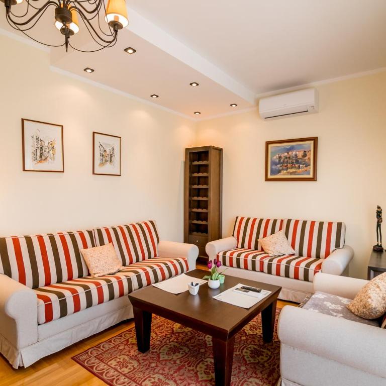 Apartments Rivijera - Apartment with Sea View - 2