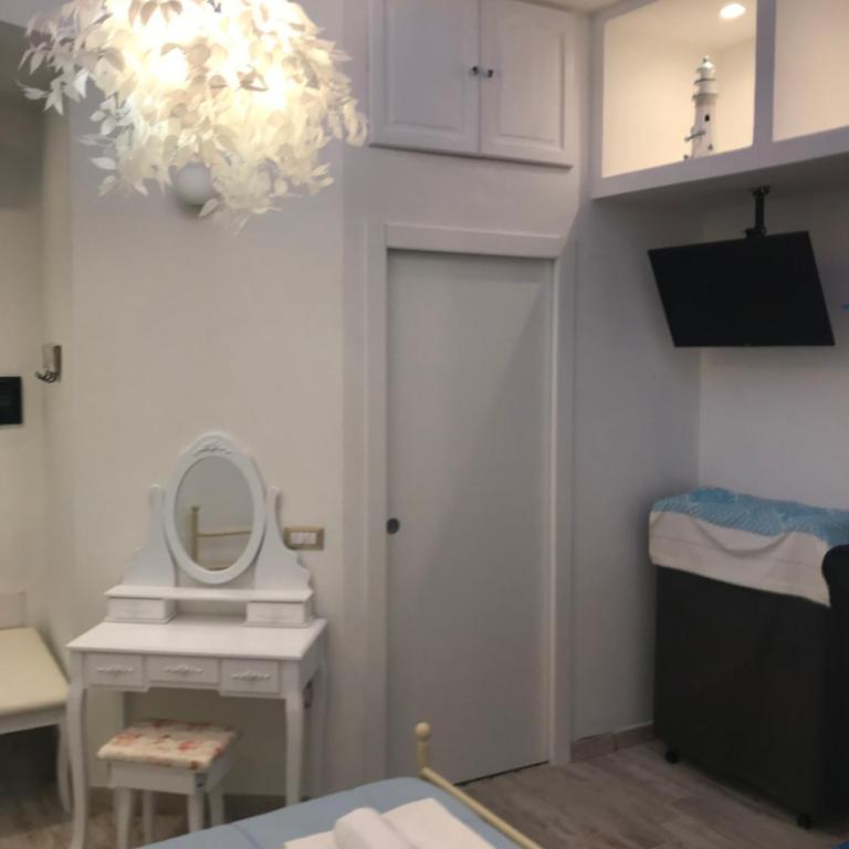 Villamereu - Camera Matrimoniale Deluxe (2 Adulti + 1 Bambino) - 1