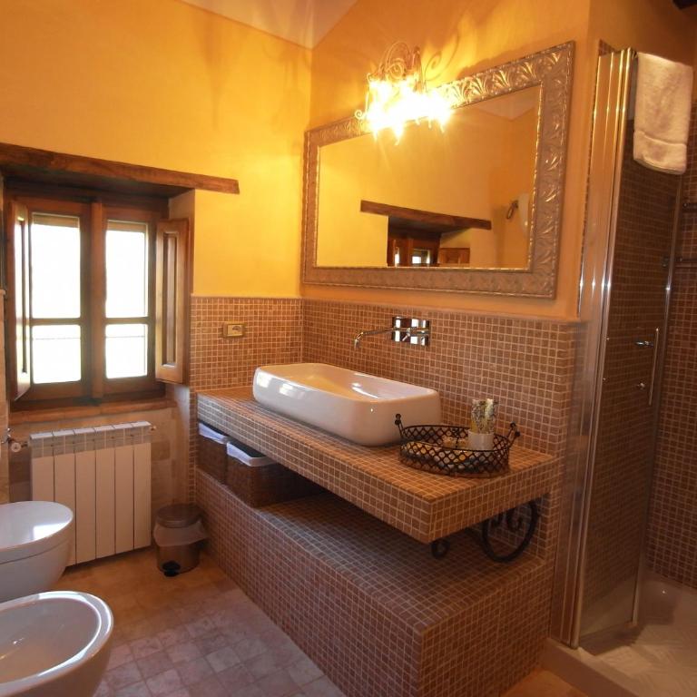 Agriturismo I Pagliai - Camera Matrimoniale/Doppia con Letti Singoli - 10