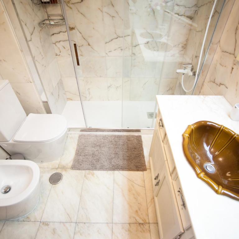Juan Bautist Lafora, 2, Alicante - Apartment - 27