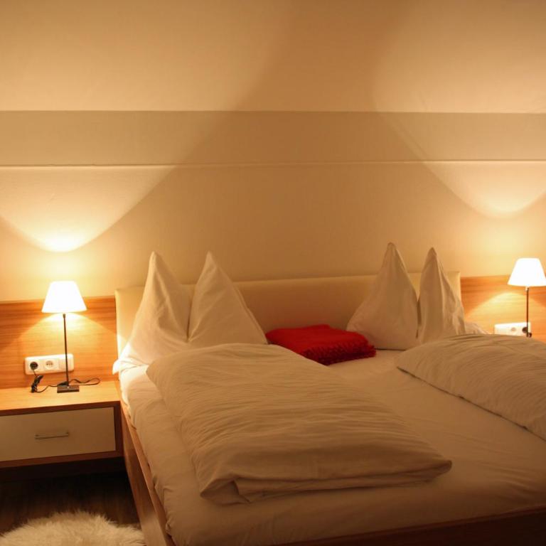 Pension Café Maier - Apartment mit 1 Schlafzimmer und Balkon - 12