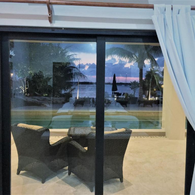 Bahia Tolok - Deluxe Suite with Sea View - 11