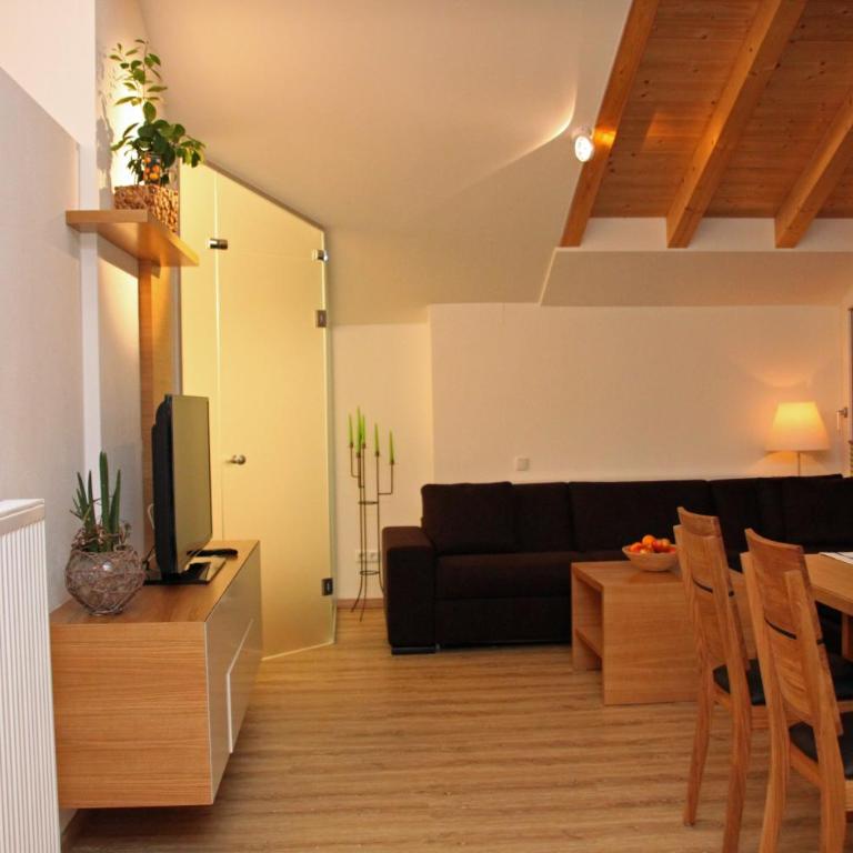 Pension Café Maier - Apartment mit 1 Schlafzimmer und Balkon - 23