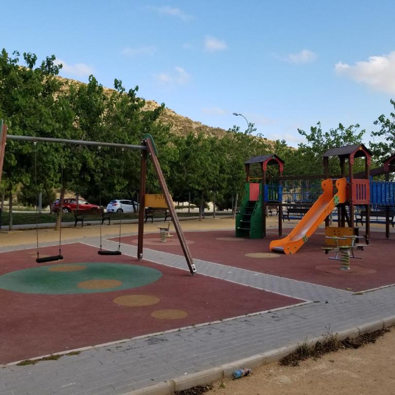 Calle de Dona Dolsa n6, 2Dcha - Apartment - 12