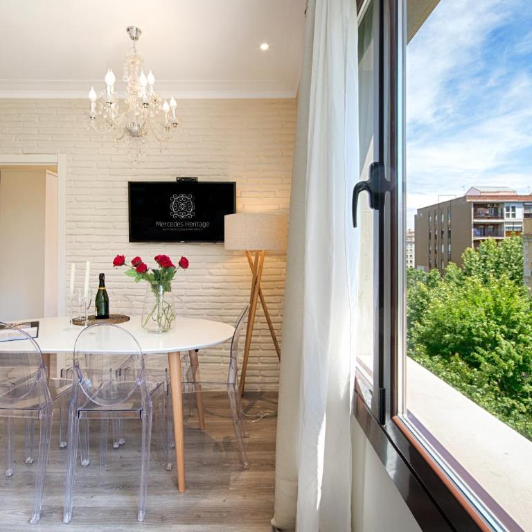 Eixample Building Apartments by Mercedes Heritage - Four-Bedroom Apartment - 23