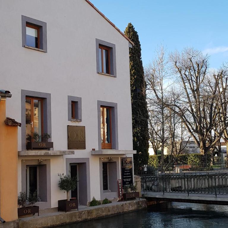Olive- Vaste appartement donnant sur la Sorgue - Apartment - 5