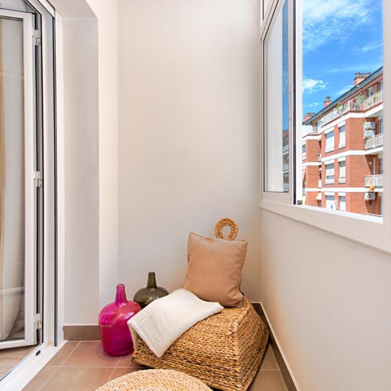 Eixample Building Apartments by Mercedes Heritage - Three-Bedroom Apartment - 6