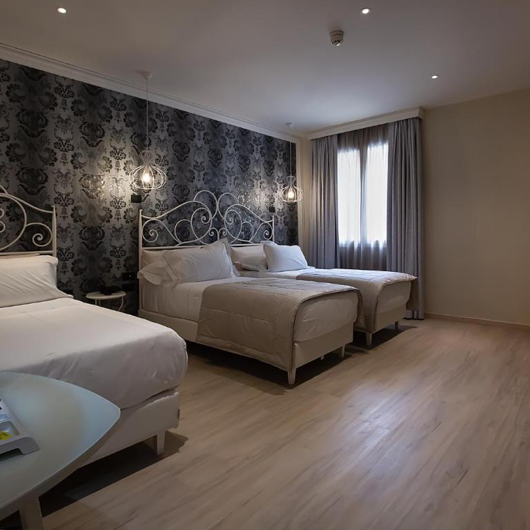 Zanhotel Regina - Triple Room - 1