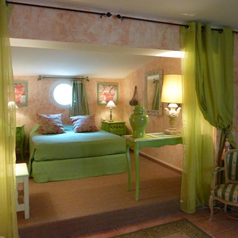 Mas de la Chapelle - Chambre Triple Supérieure - 3