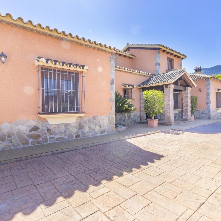 Cubo's Villa Family - Villa - 13