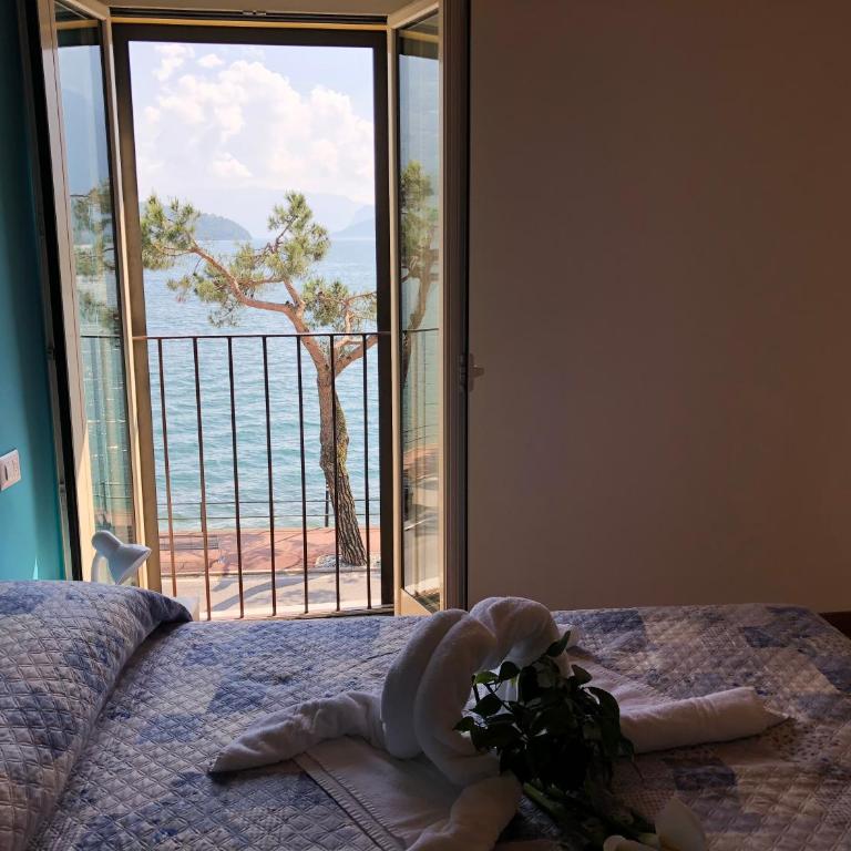 Hotel Mojito - Camera King con Vista Lago - 5