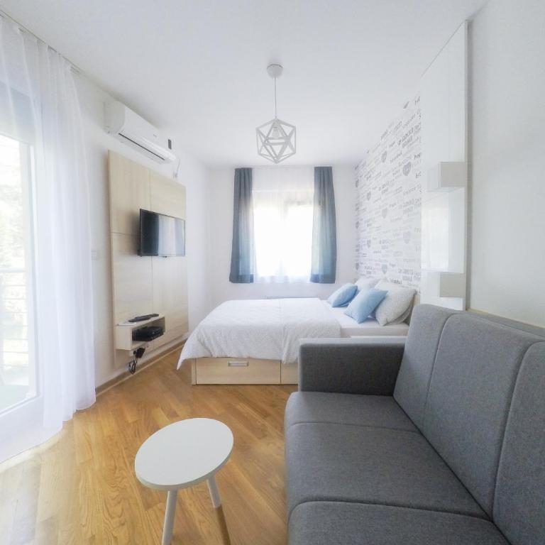 Apartments Karamarković - Studio - 16