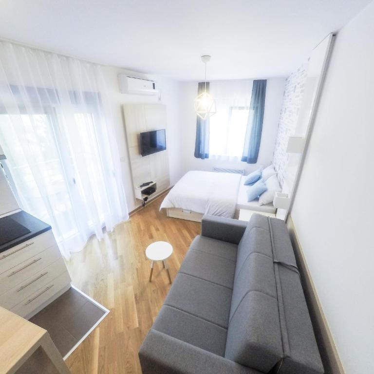Apartments Karamarković - Studio - 24
