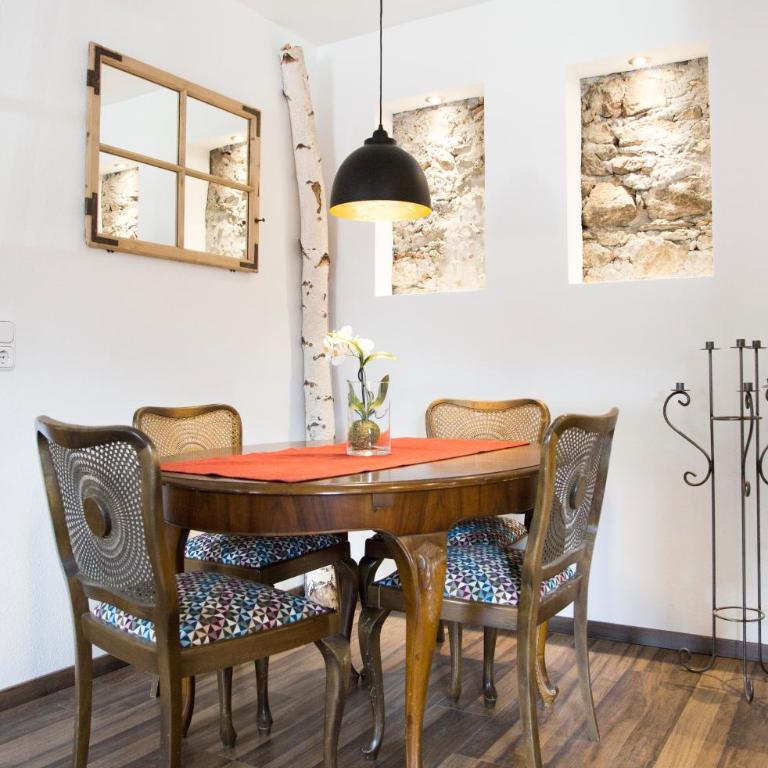 Altstadt Ferienwohnung An Der Stadtmauer - Apartment - 3