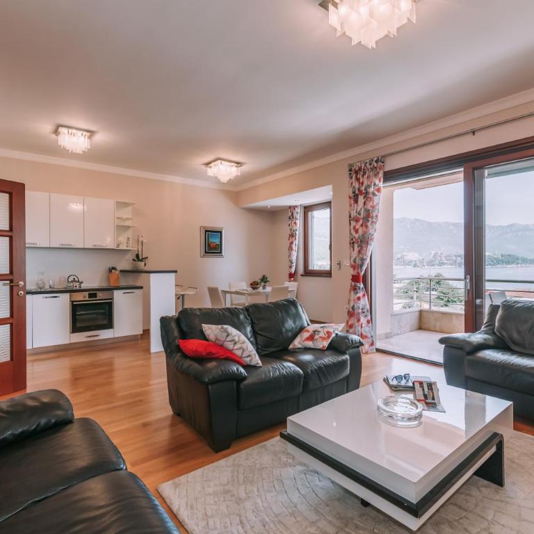 City Apartments - Apartman sa 2 Spavaće Sobe, Balkonom i Pogledom na More - 3