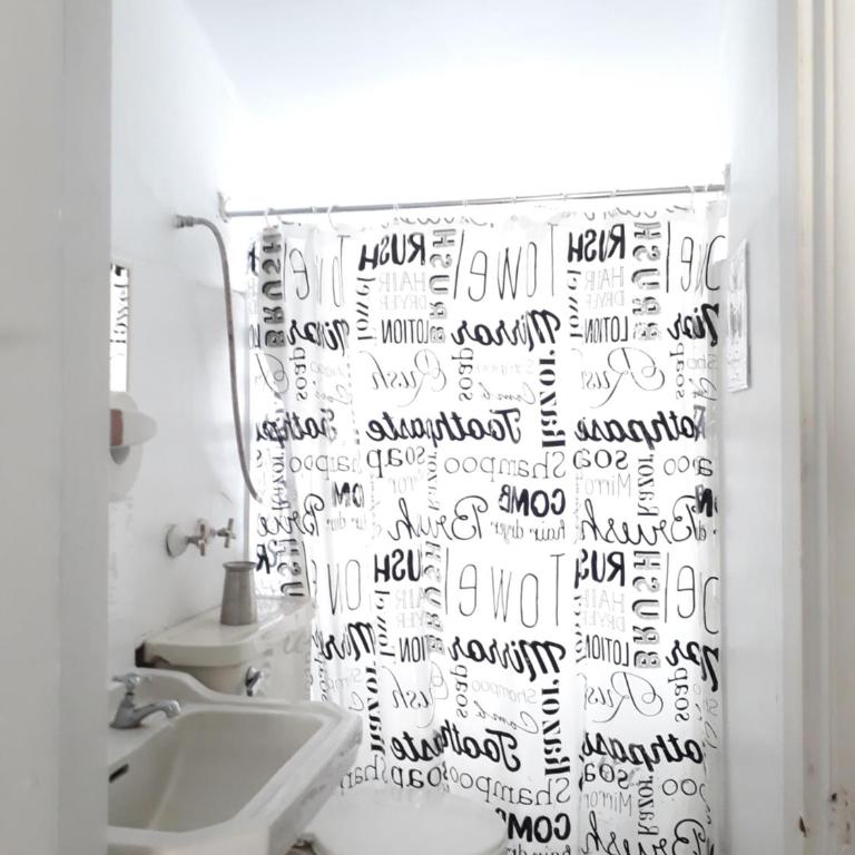 Hostal Casa Oriente Viña - Habitación Doble Estándar con baño compartido - 10