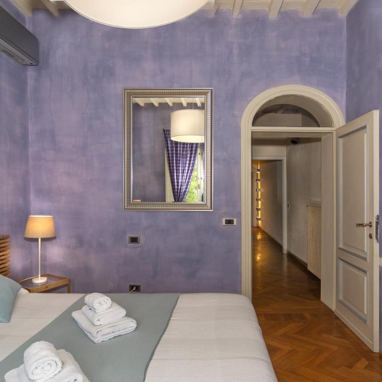 Lauri Loft Boutique Rooms - King Room with Spa Bath - 9