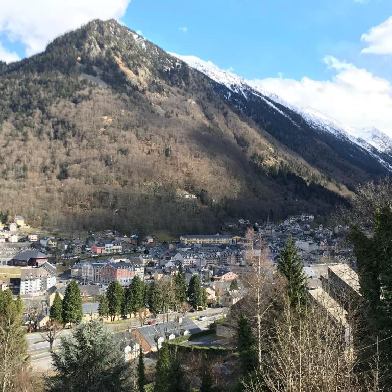 Sur les hauteurs de Cauterets, 2 chambres 5 pers - Apartment with Mountain View - 6
