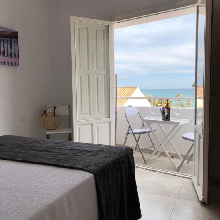 Casa Con Preciosas Vistas A La Playa Del Postiguet - Apartment - 6