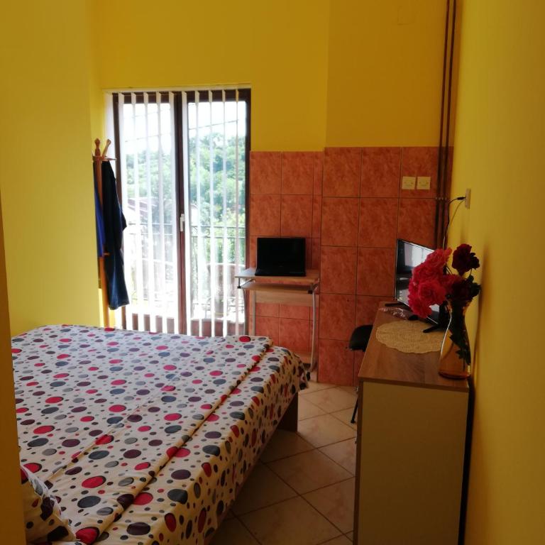 Smeštaj - sobe MARVEL - Dvokrevetna Soba sa Bračnim Krevetom - 12