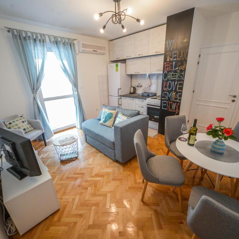 City In Apartment - Apartment - 17