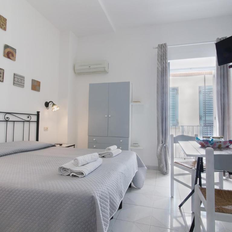 Lo Nardo Accommodation - Studio (3 Adults) - 10