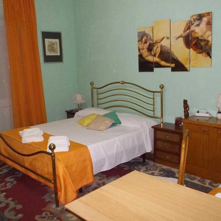 Victoria - Double or Twin Room - 1