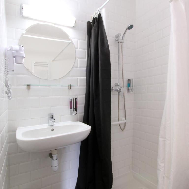 Hôtel Hermès - Chambre Double Tradition - 1 ou 2 Personnes - 13