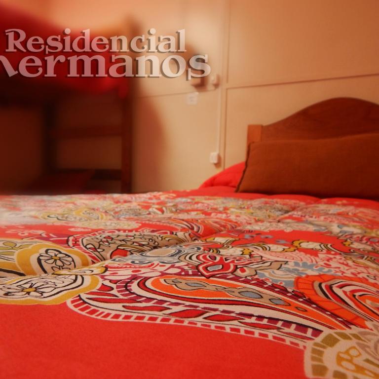 Residencial Tres Hermanos - Habitación Triple Básica con baño compartido - 1